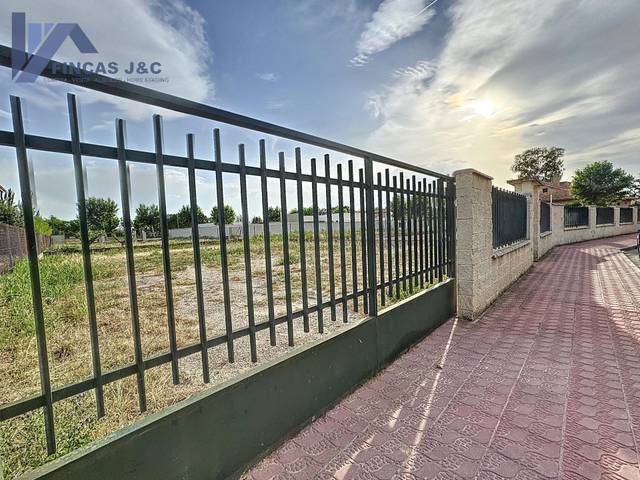 Terreno residencial en Venta en Camino Camino de la Estación, 2 en Monzalbarba