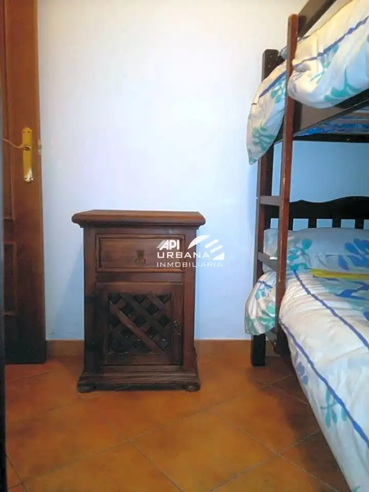 Habitación de Planta baja en venta en La Iruela con Aire acondicionado, Trastero y Amueblado