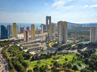 Vista exterior de Pis en venda en Benidorm amb Calefacció, Terrassa i Traster