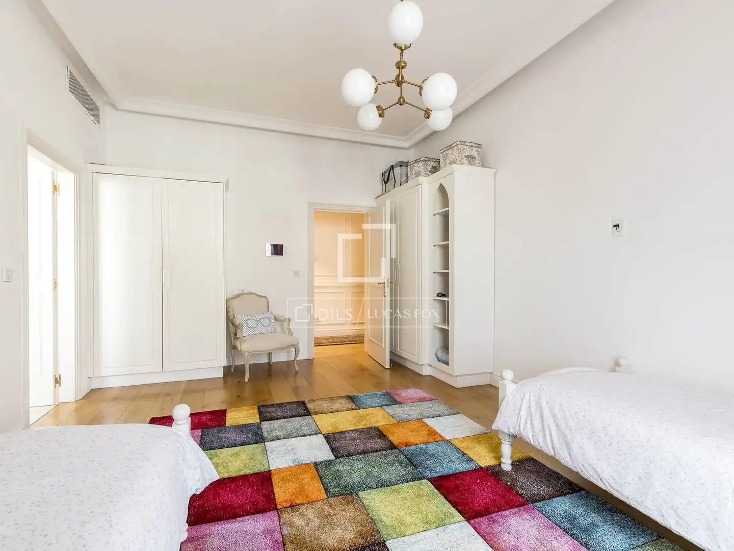 Bedroom of Attic for sale in Barcelona  with Air Conditioner, Heating and Parquet flooring