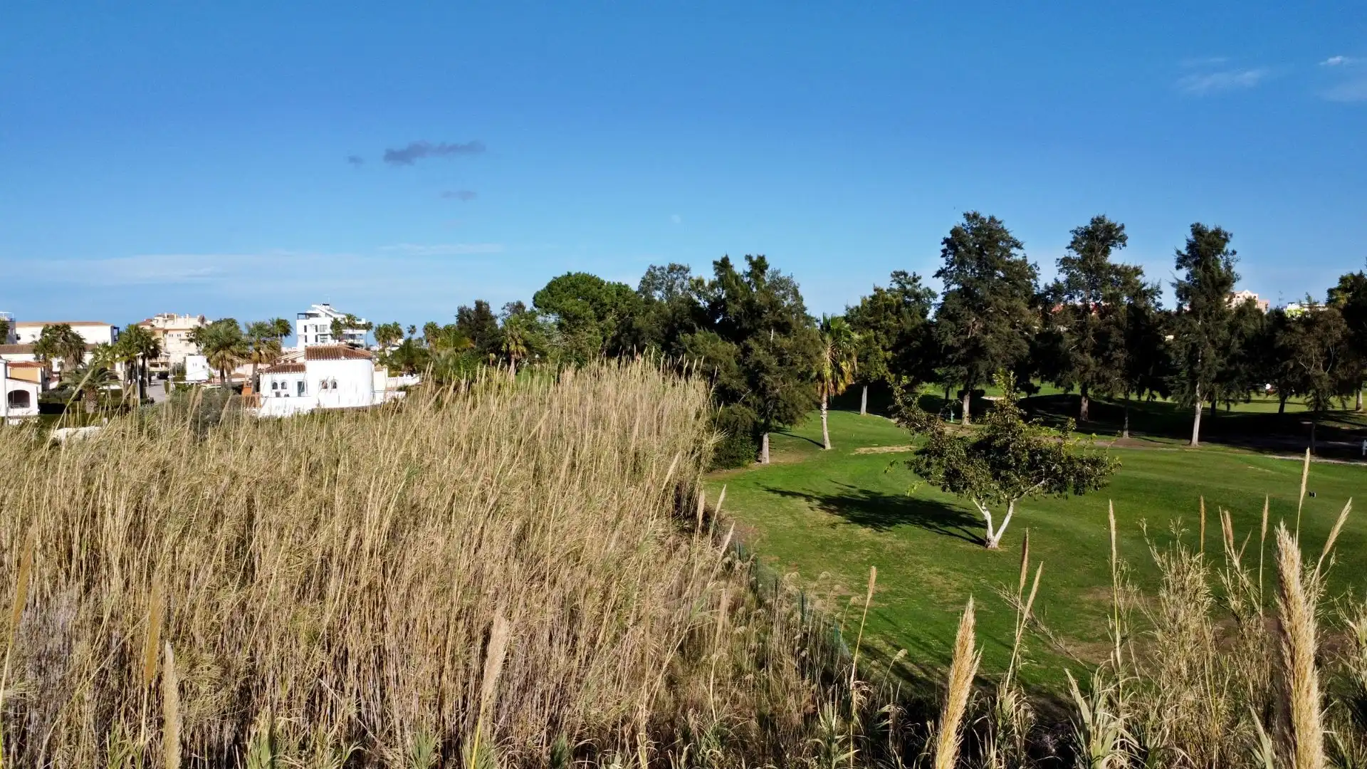 Vista exterior de Residencial en venda en Oliva