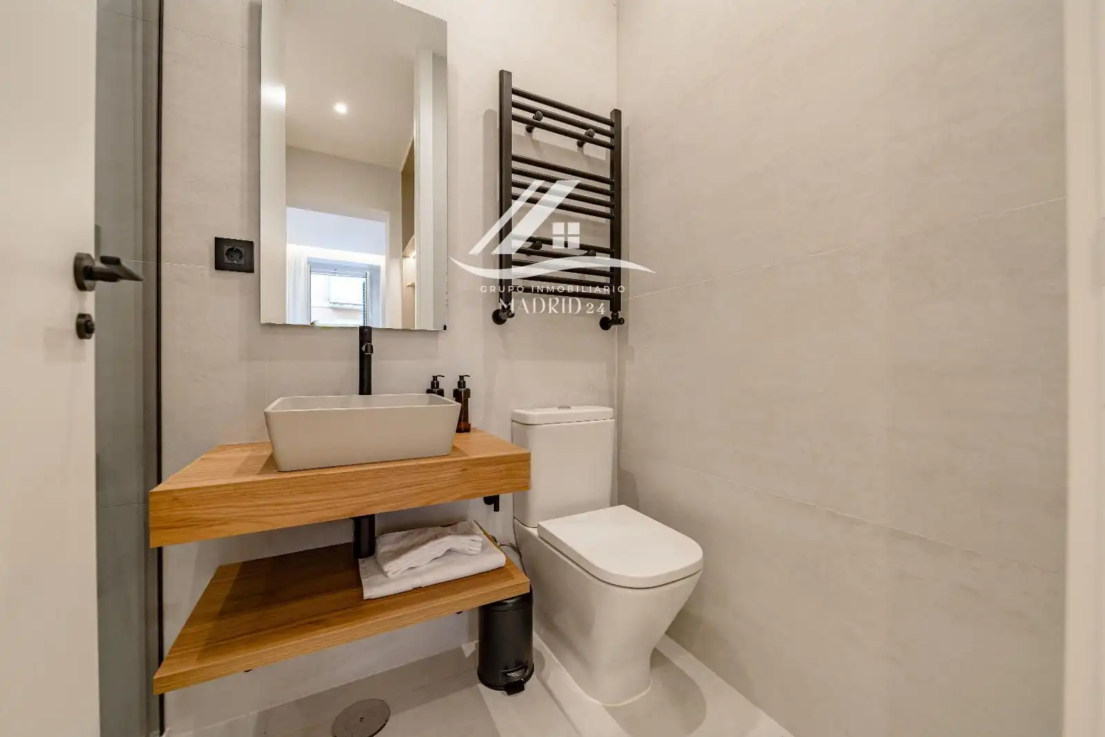 Piso con ascensor en venta en Divino Pastor, imagen 5