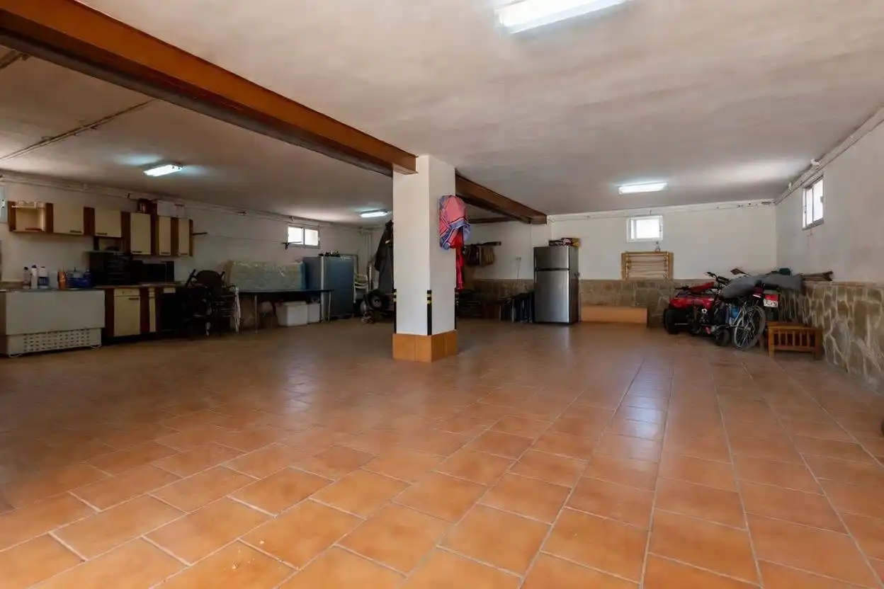 Casa o chalet en venta en Hontoba con Calefacción, Jardín privado y Terraza