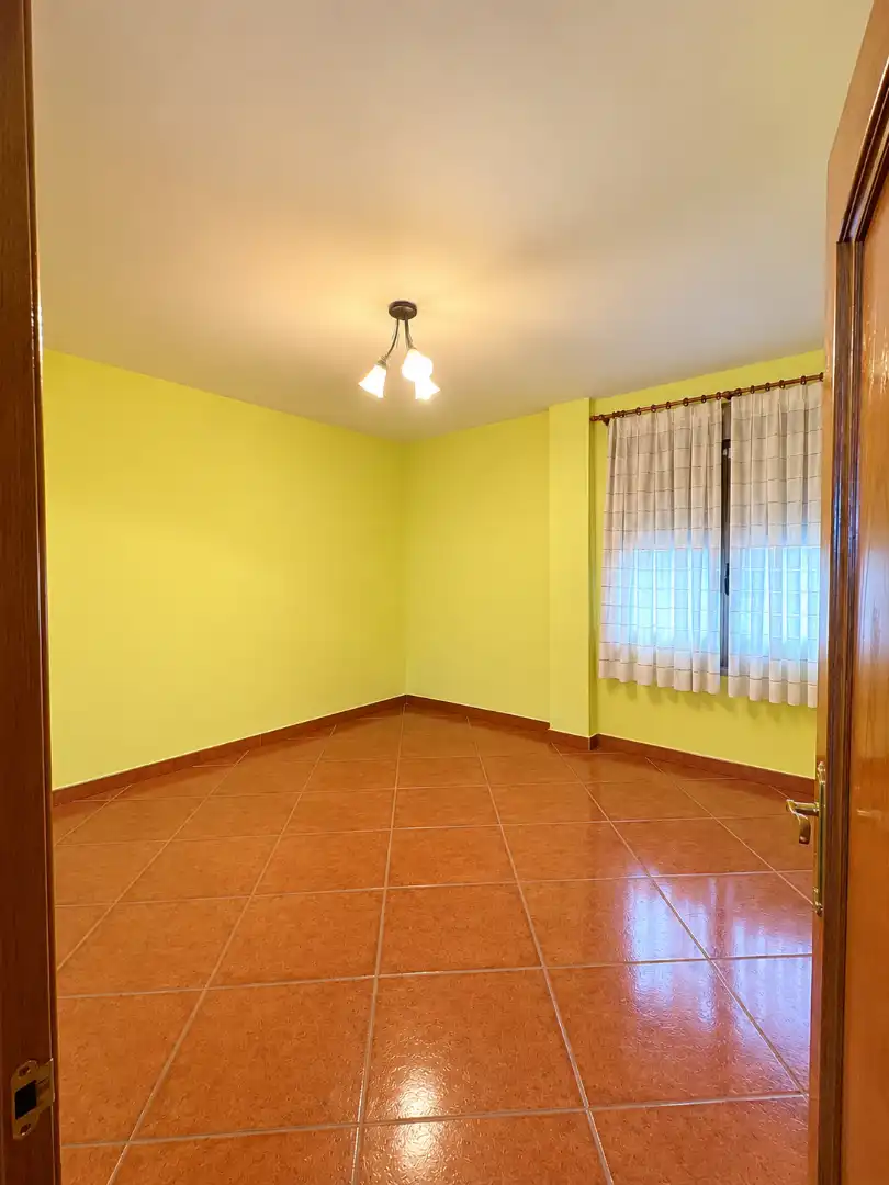 Habitación de Terreno en venta en Albelda de Iregua