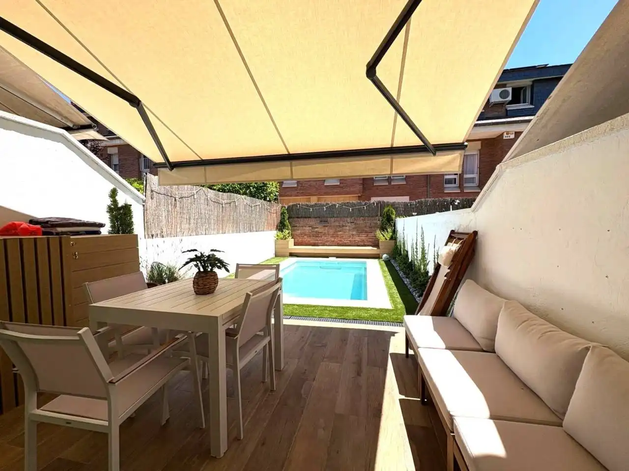 Terraza de Casa adosada en venta en Sant Cugat del Vallès con Aire acondicionado, Calefacción y Parquet