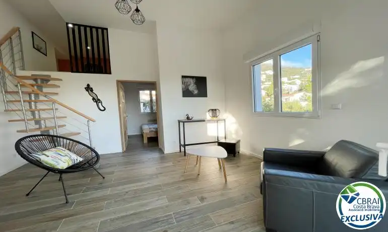 Sala d'estar de Casa o xalet en venda en Roses amb Aire condicionat, Calefacció i Jardí privat