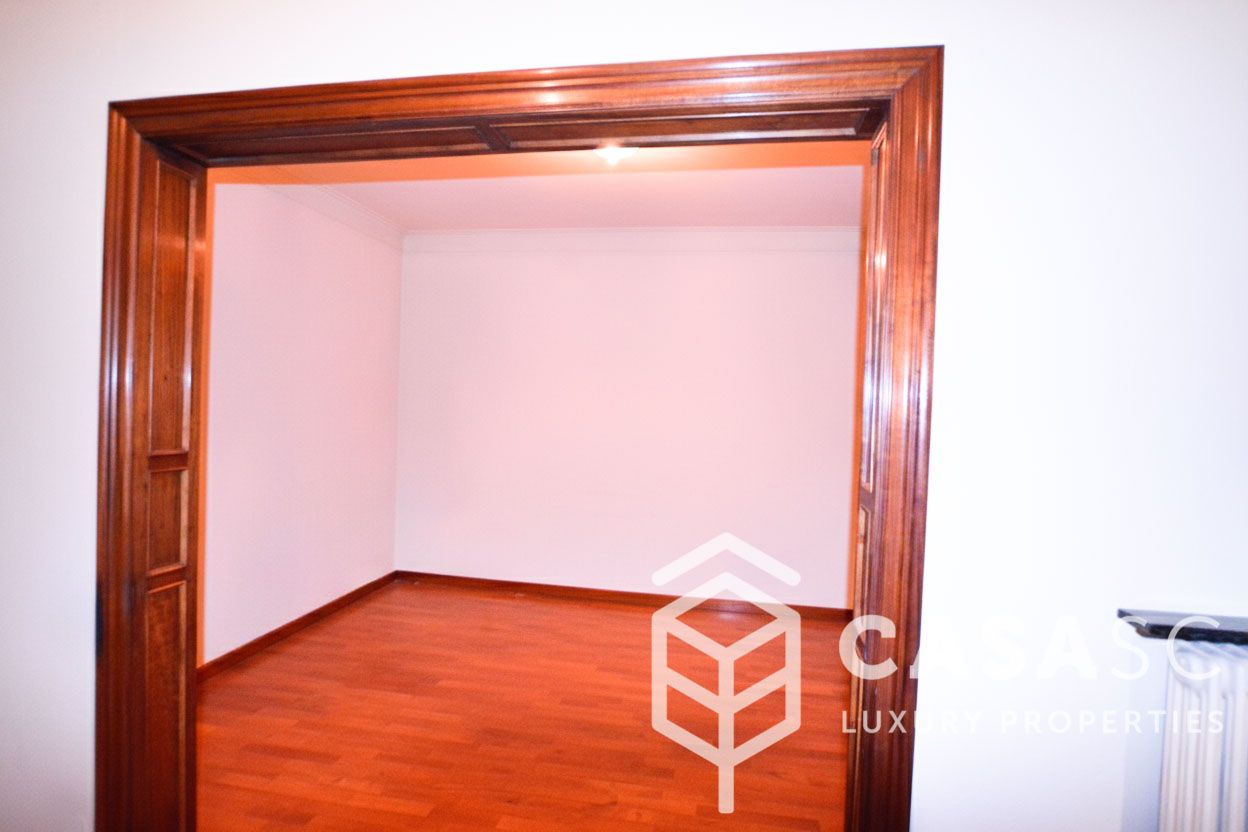 Vista exterior de Pis en venda en  Barcelona Capital amb Calefacció i Parquet