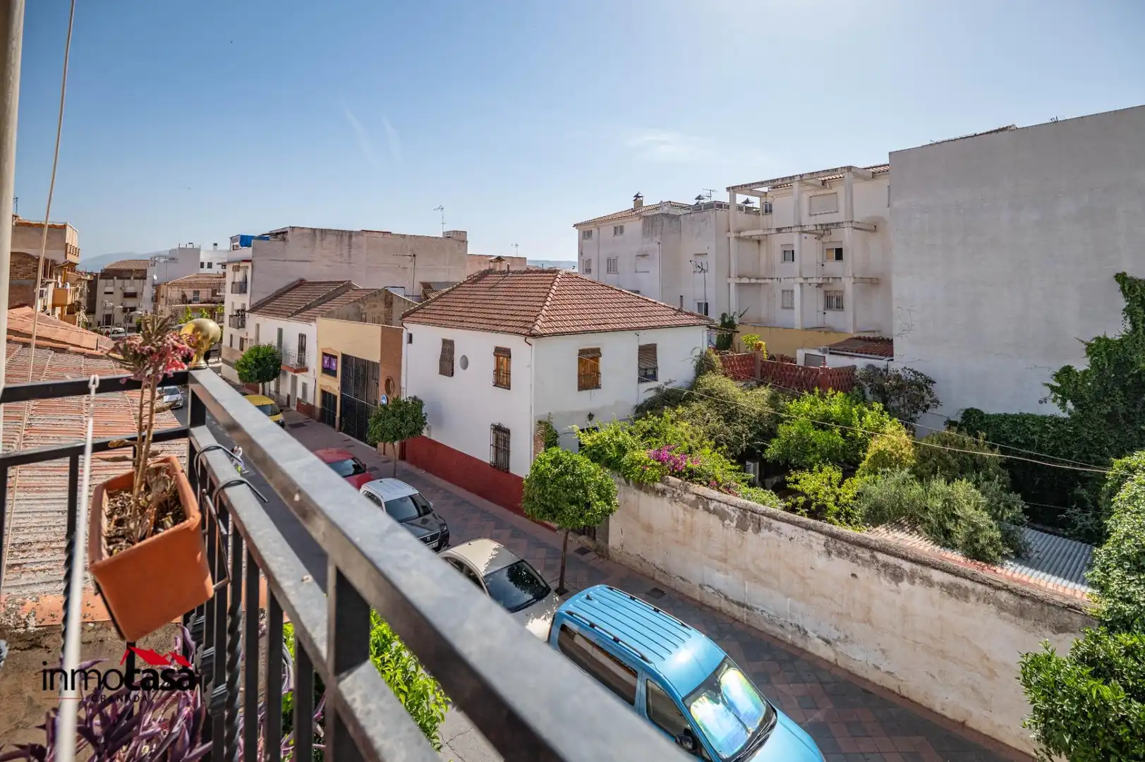 Vista exterior de Pis en venda en Armilla amb Balcó