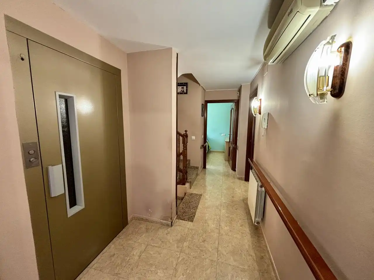 Casa adosada en venta en Valls con Aire acondicionado, Calefacción y Jardín privado