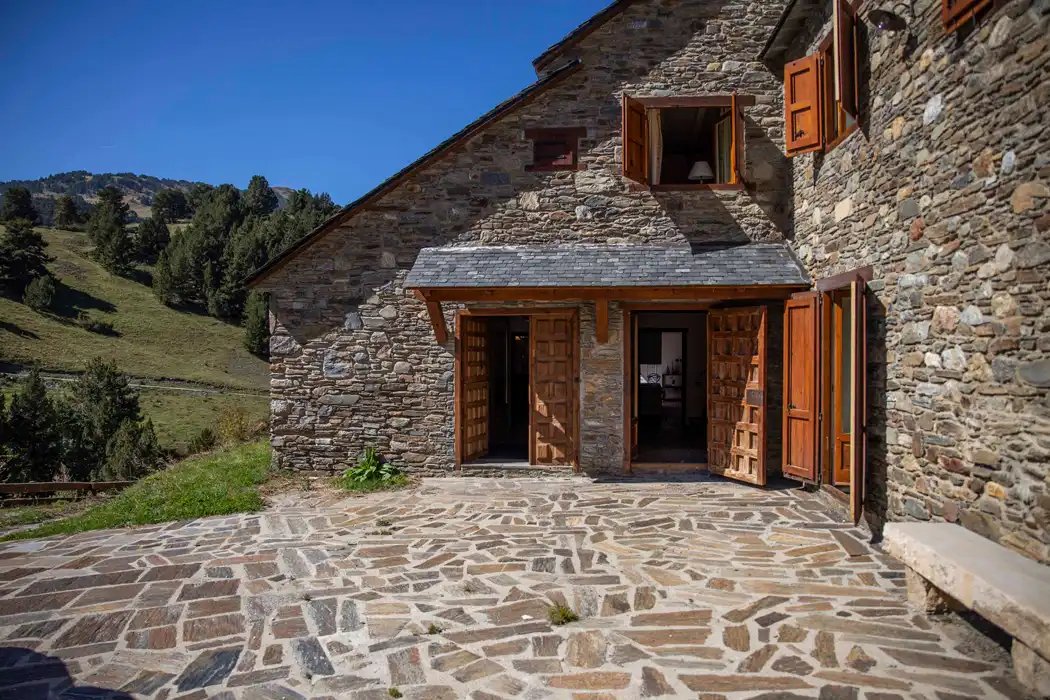 Vista exterior de Casa o xalet en venda en Naut Aran amb Calefacció, Jardí privat i Parquet