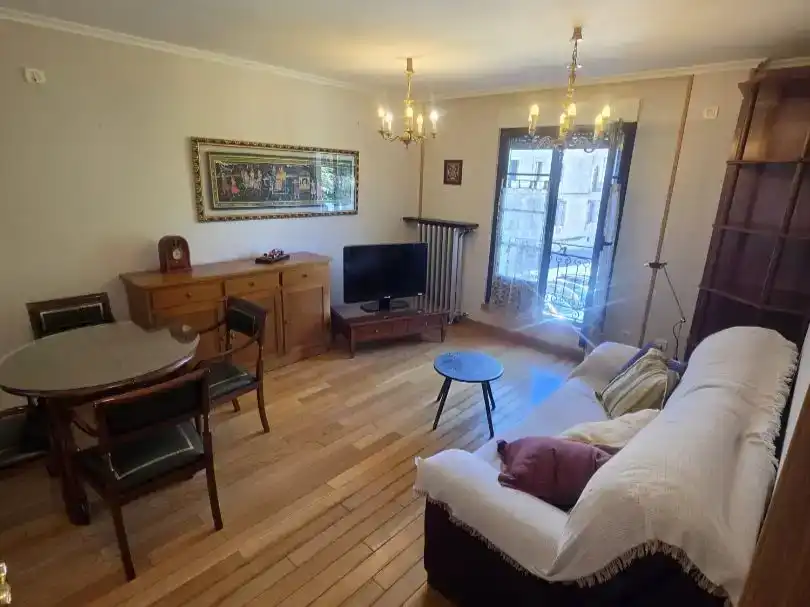 Sala d'estar de Pis en venda en León Capital  amb Balcó