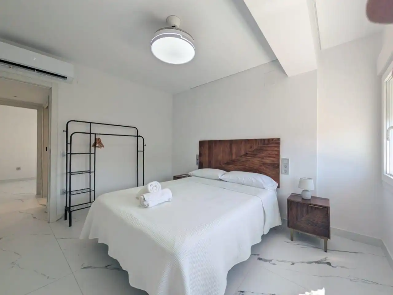 Bedroom of Flat for sale in Córdoba  with Air Conditioner, Terrace and Furnished