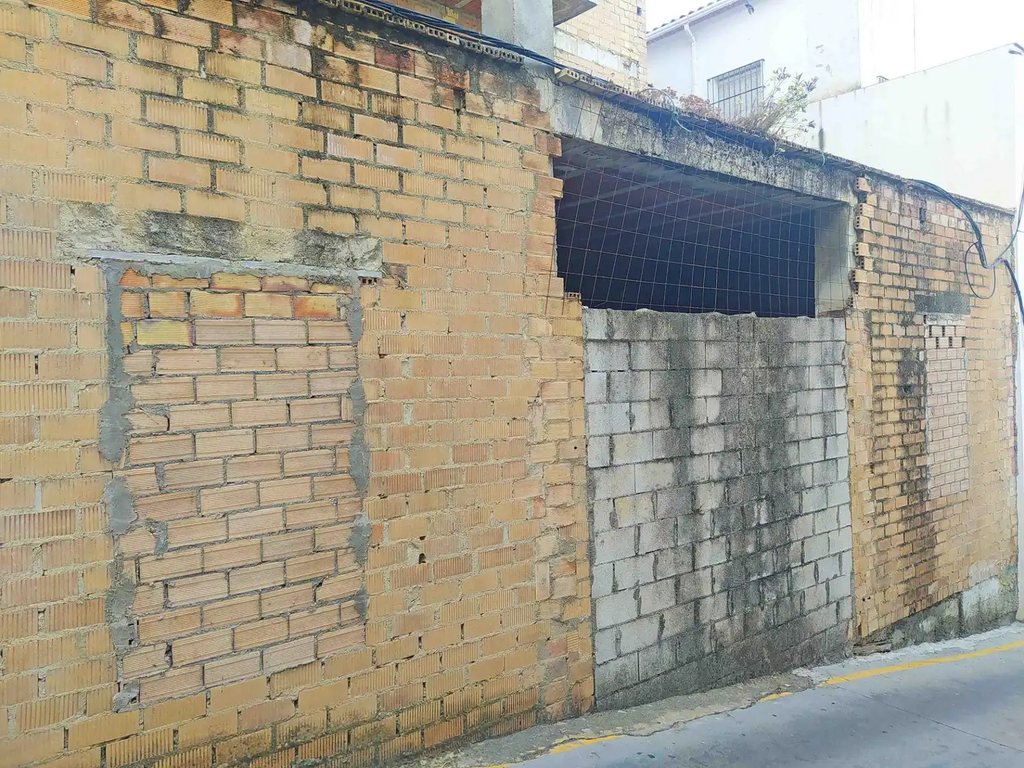 Vista exterior de Casa o xalet en venda en Montellano amb Terrassa, Traster i Balcó