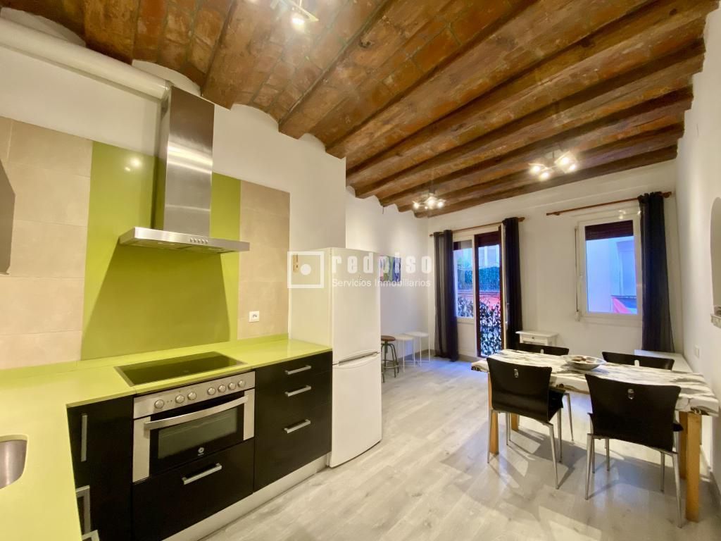 Piso en venta en Sant Antoni Abat, El Raval, Ciutat Vella