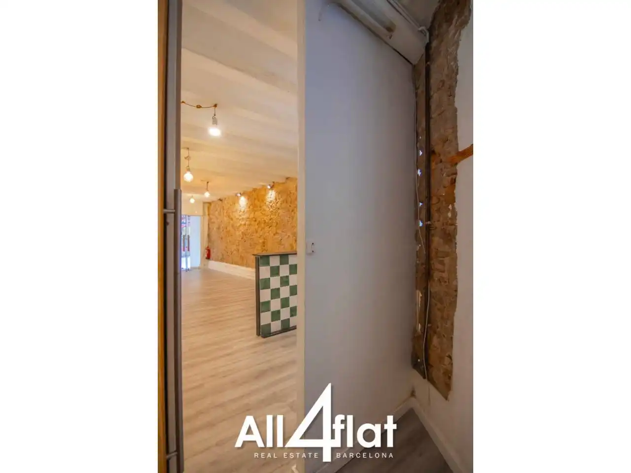 Business premises for sale in Calle Lluna, imagen 12