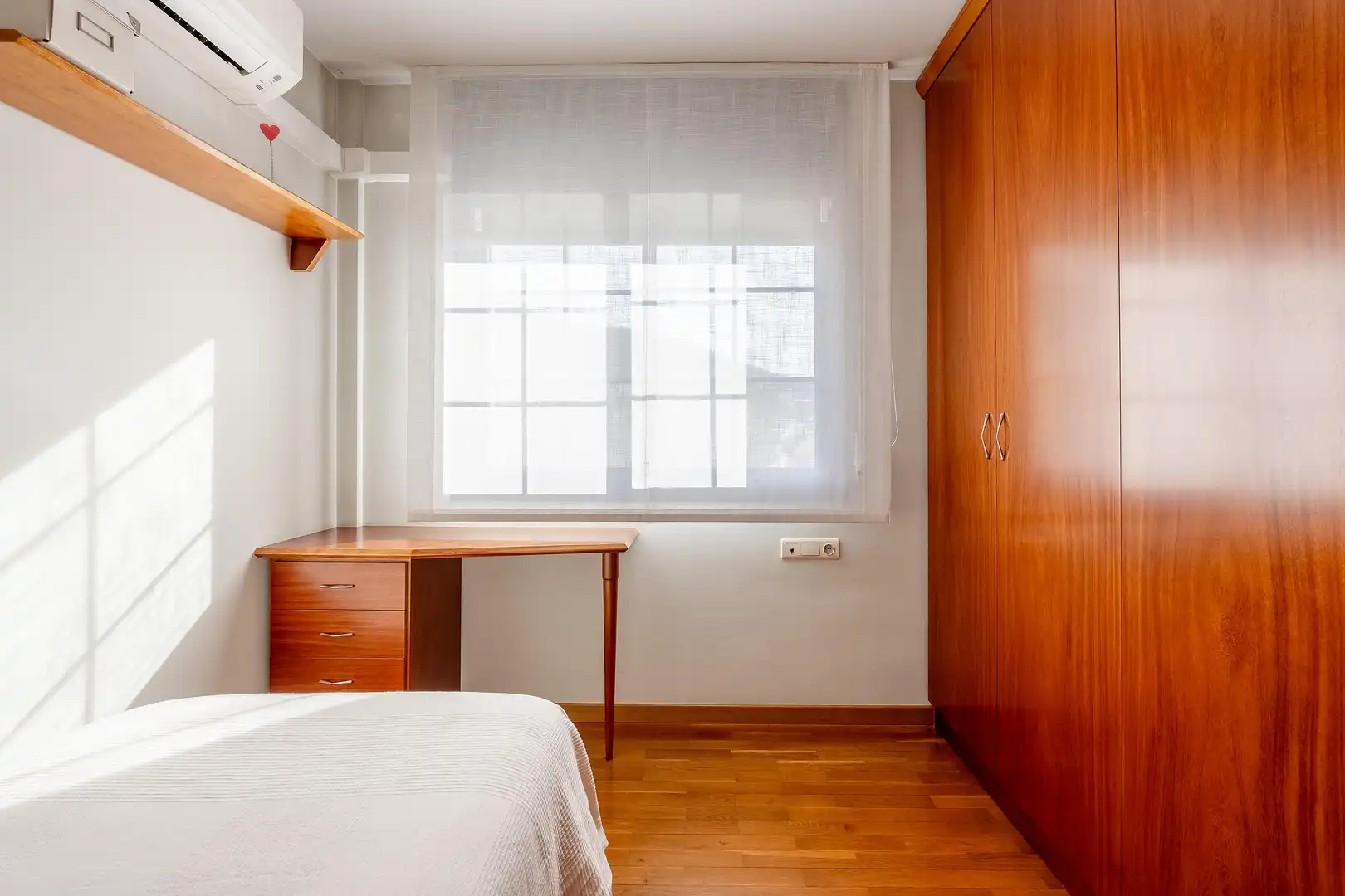 Habitación de Casa o chalet en venta en Vallirana con Aire acondicionado, Calefacción y Jardín privado