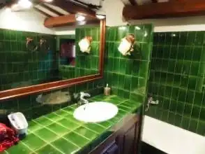 Badezimmer von Country house zum Verkauf in Vall-llobrega mit Heizung und Privatgarten