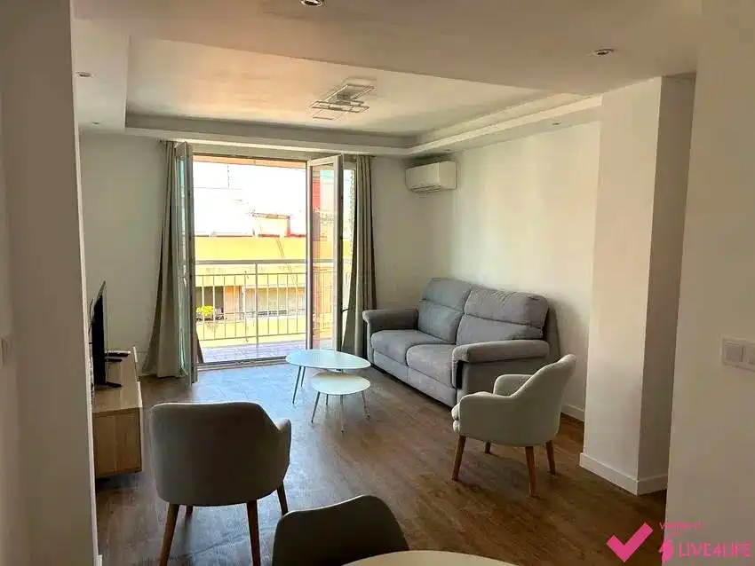 Flat for rent in calle de la Reina, El Cabanyal - El Canyamelar