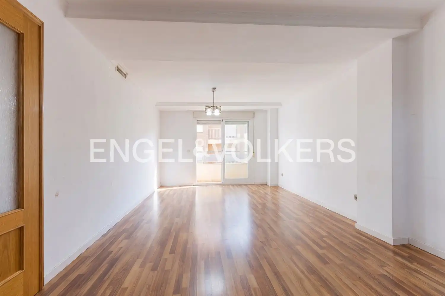 Piso en venta en Valencia con Aire acondicionado, Calefacción y Amueblado