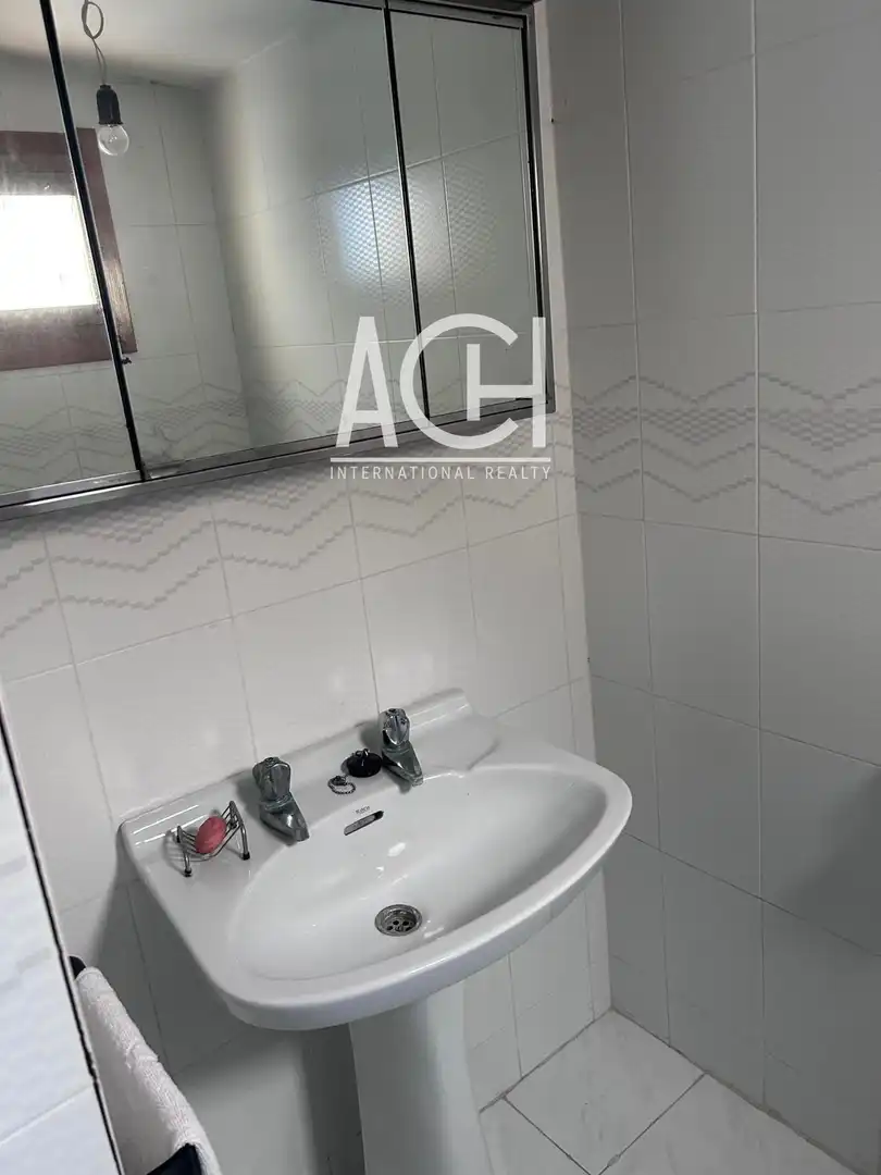 Badezimmer von Haus oder Chalet zum Verkauf in Calanda mit Terrasse, Abstellraum und Möbliert