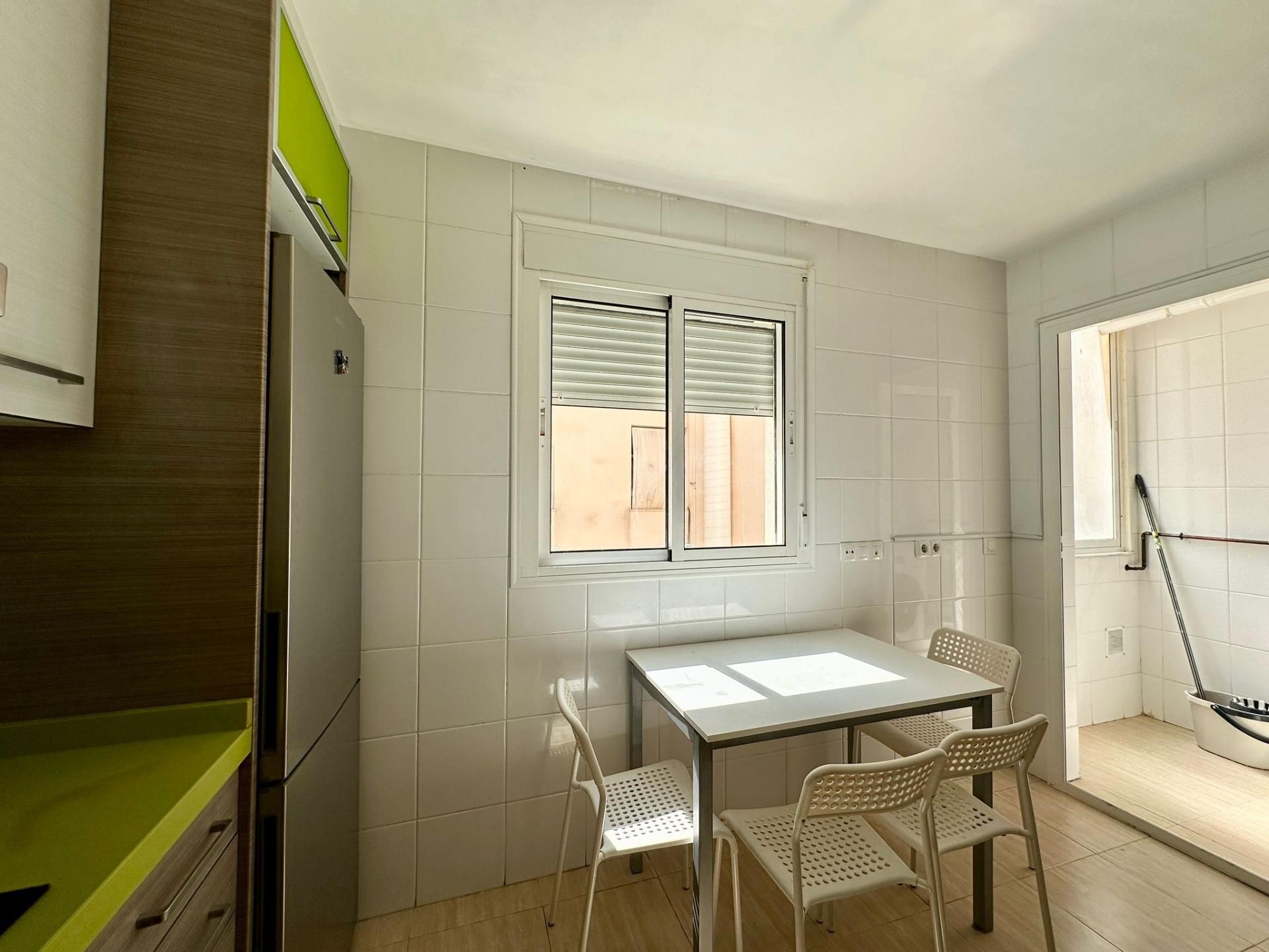Cocina de Piso en venta en Roquetas de Mar con Aire acondicionado, Terraza y Piscina comunitaria