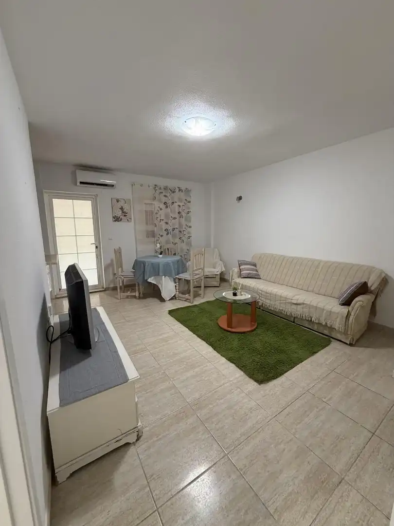 Sala de estar de Planta baja en venta en Orihuela con Jardín privado, Terraza y Amueblado