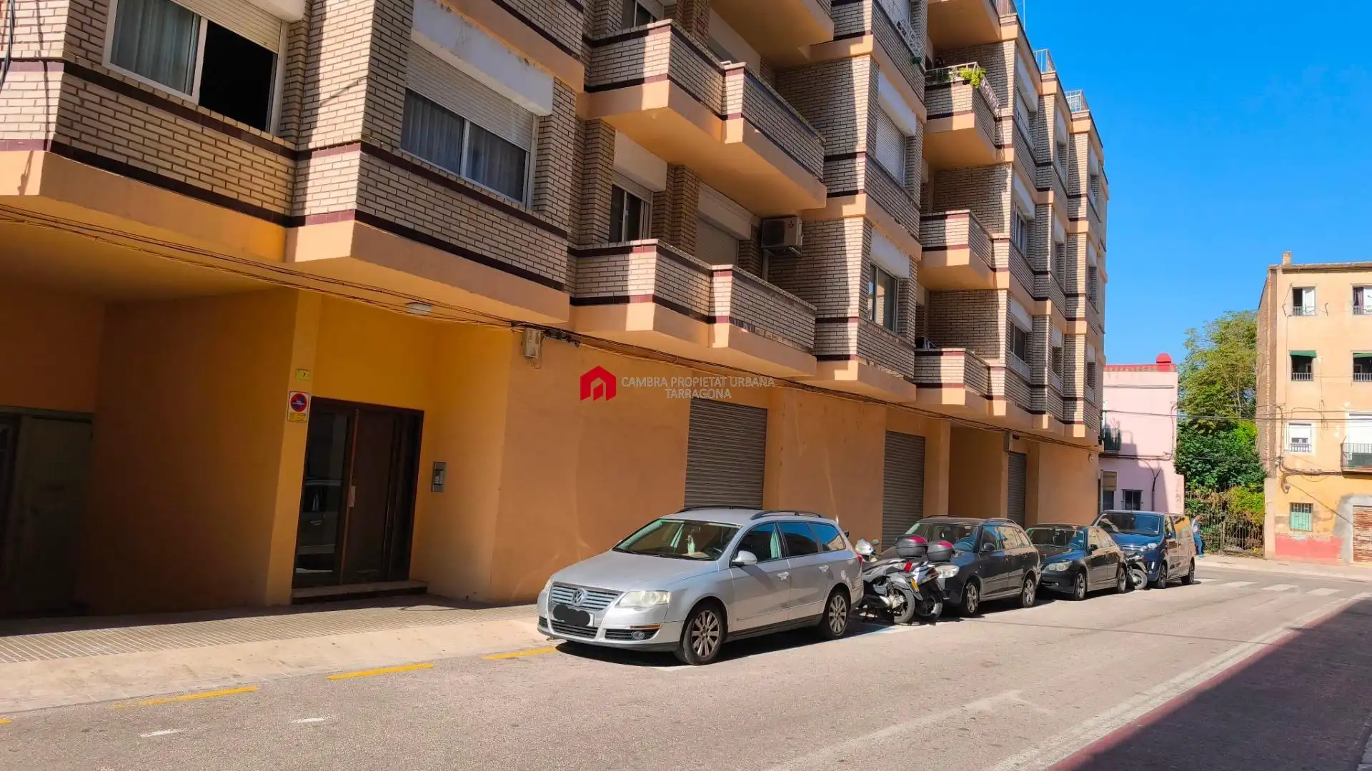 Außenansicht von Garage zum Verkauf in Tortosa
