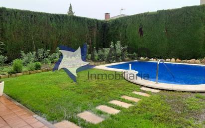 Piscina de Casa o xalet en venda en  Córdoba Capital amb Terrassa i Piscina