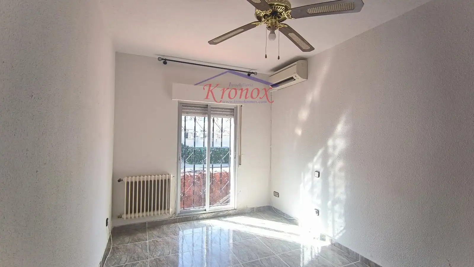 Bedroom of Detached homes for sale in Madrid  with Air Conditioner, Heating and Terrace