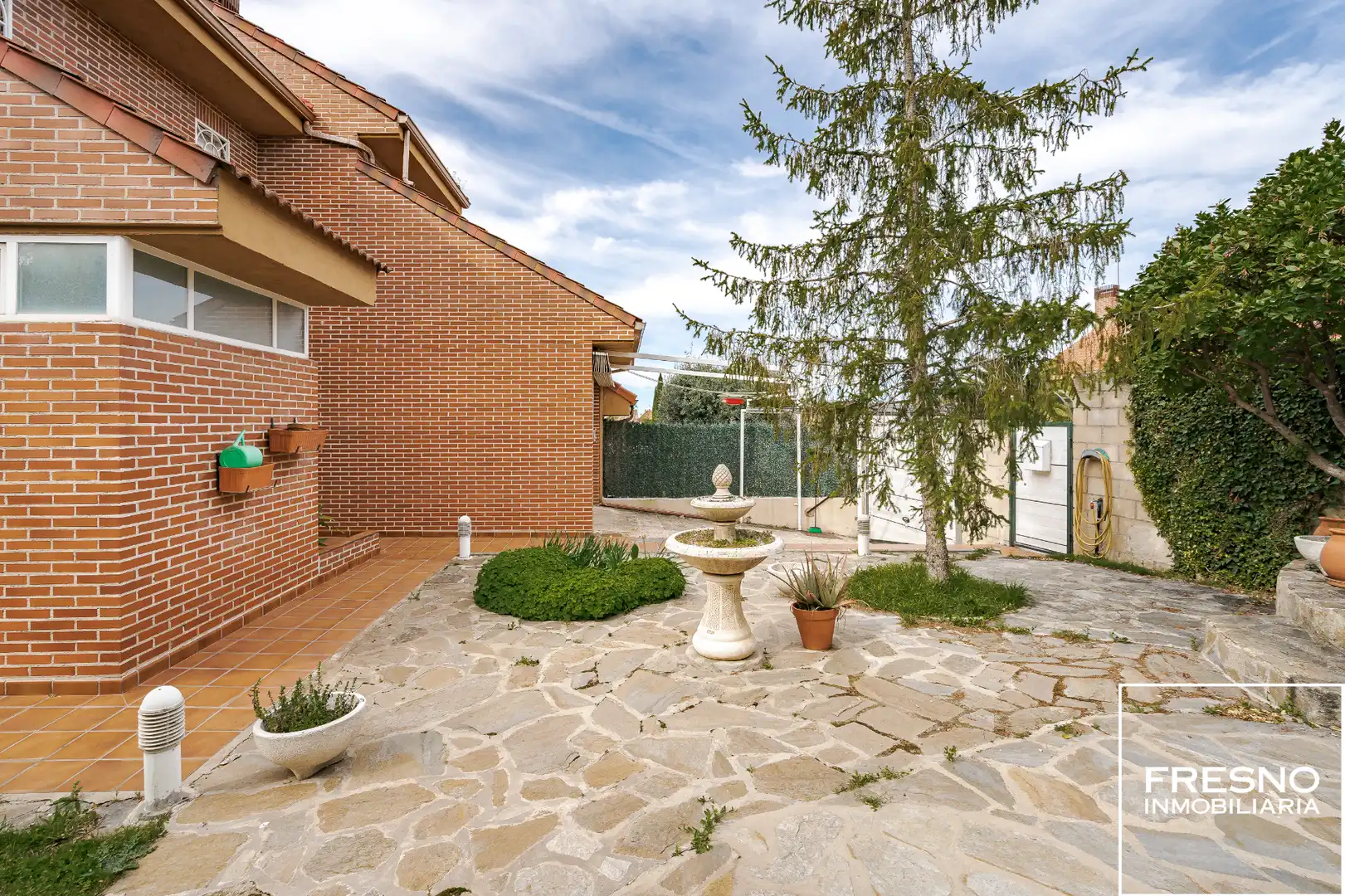 Garden of Detached homes for sale in Cobeña  with Air Conditioner, Heating and Private garden