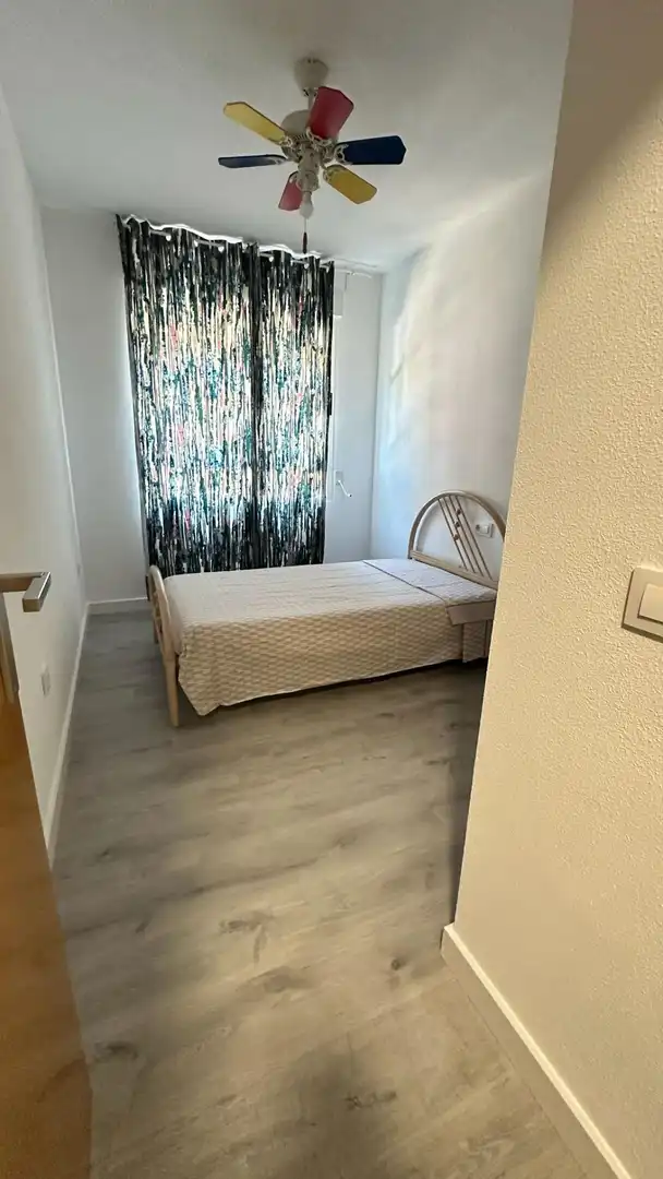 Habitación de Piso de alquiler en Murcia con Aire acondicionado y Trastero