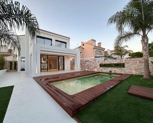 Swimming pool of House or chalet for sale in Estepona  with Air Conditioner, Heating and Private garden