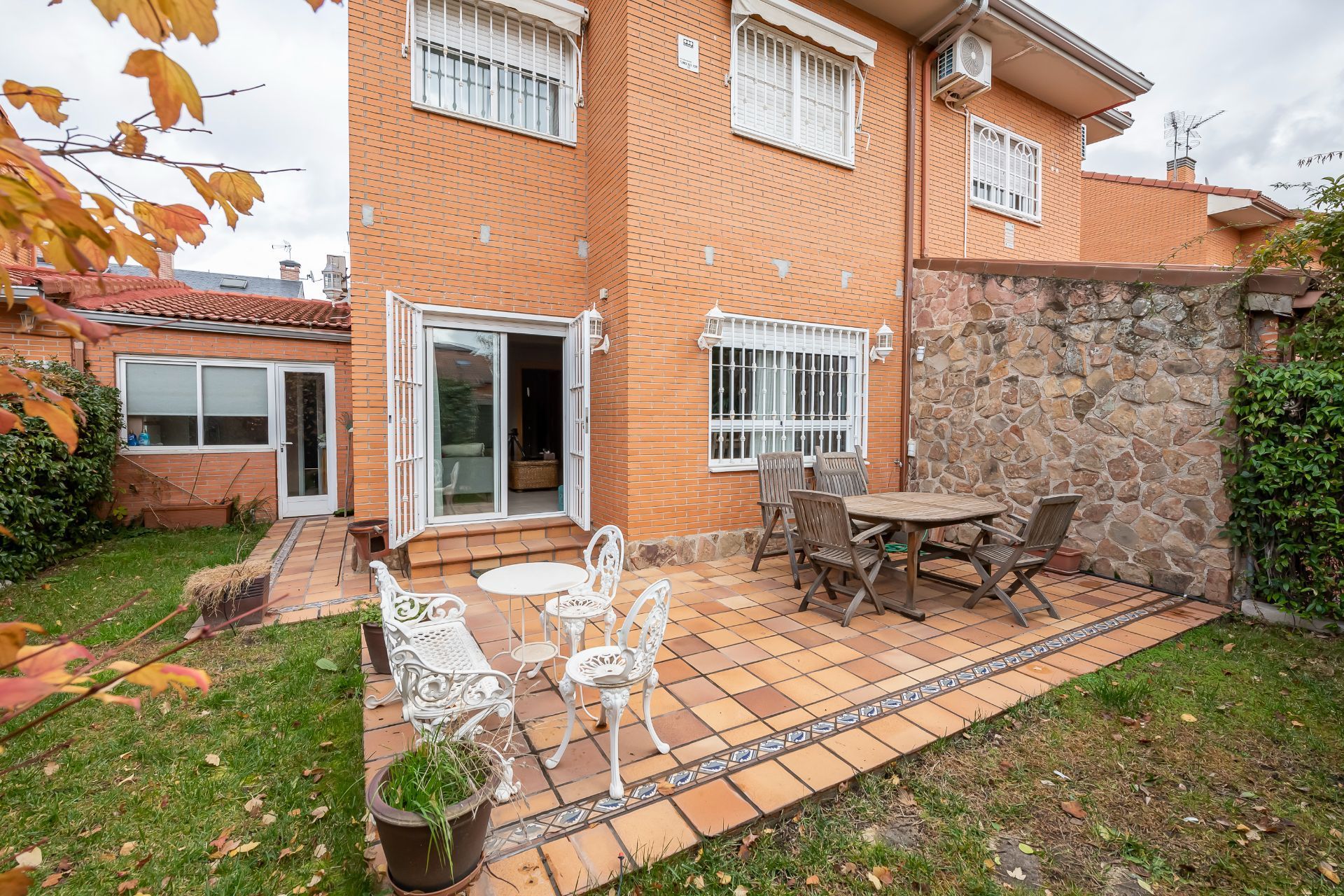 Garden of Single-family semi-detached for sale in Rivas-Vaciamadrid  with Air Conditioner, Heating and Private garden