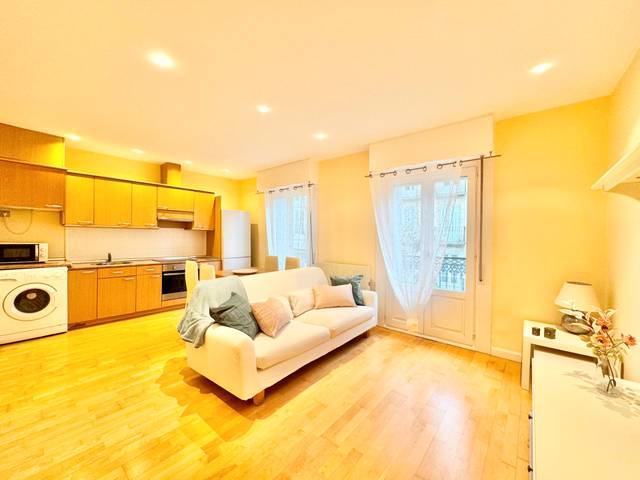 Piso en Alquiler en Eduardo Dato Kalea en Ensanche