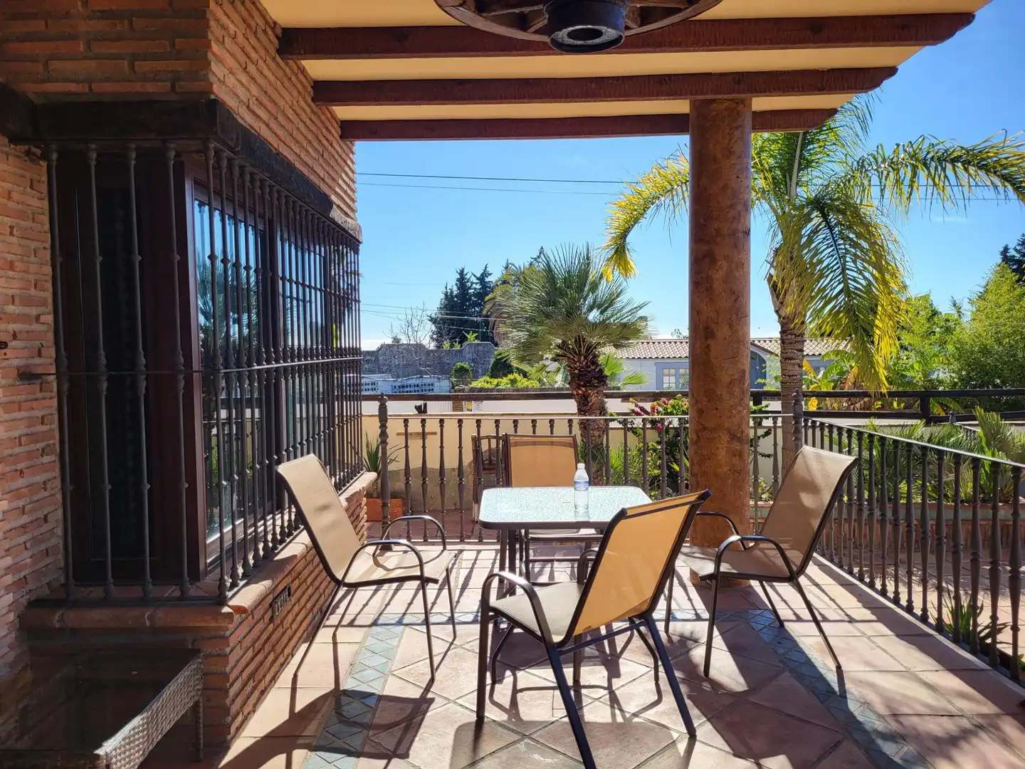 Terrassa de Finca rústica en venda en Marbella amb Aire condicionat, Calefacció i Jardí privat