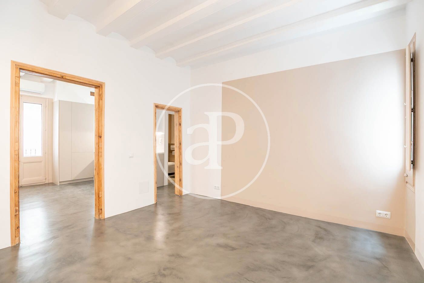 Flat for sale in  Barcelona Capital  with Air Conditioner, Heating and Balcony