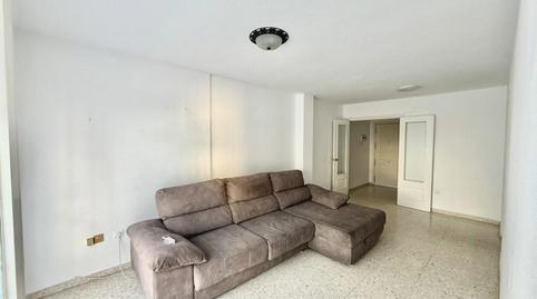 Foto 2 de Pis en venda a Calle Iznate, 17, Santa Cristina - San Rafael, Málaga