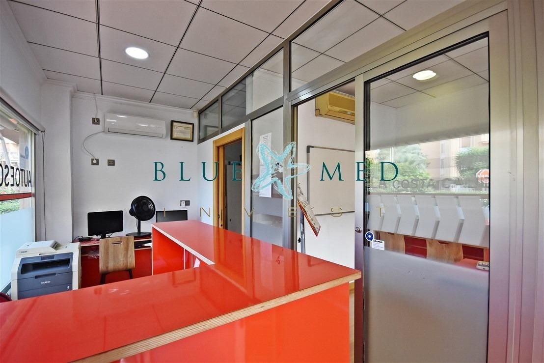 Premises for sale in Mazarrón  with Air Conditioner and Furnished