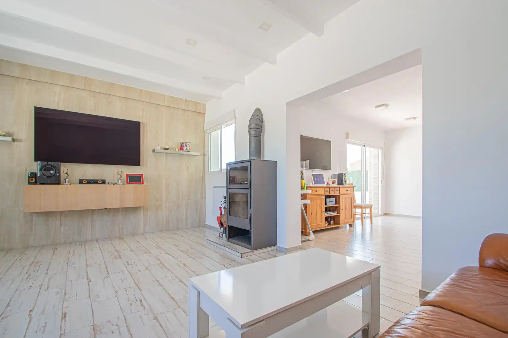 Sala d'estar de Casa o xalet en venda en La Nucia amb Aire condicionat, Calefacció i Terrassa