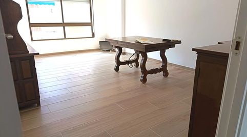 Foto 3 de Piso en venta en De Walt Disney, Oliva pueblo, Oliva