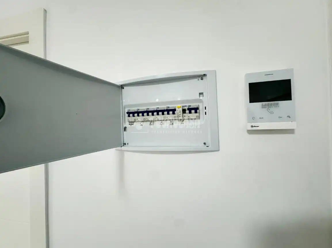 Flat for sale in Madrid  with Air Conditioner and Heating