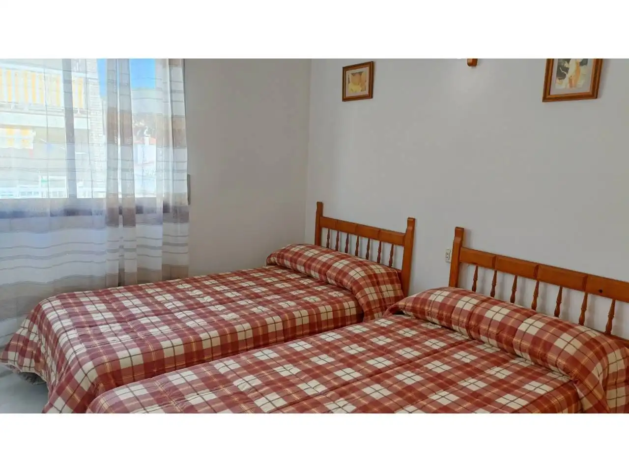 Bedroom of Flat for sale in L'Escala  with Terrace, Furnished and Community pool
