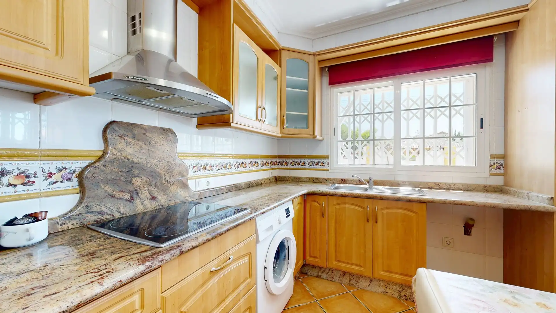 Cocina de Casa o chalet en venta en Montserrat con Aire acondicionado, Calefacción y Terraza