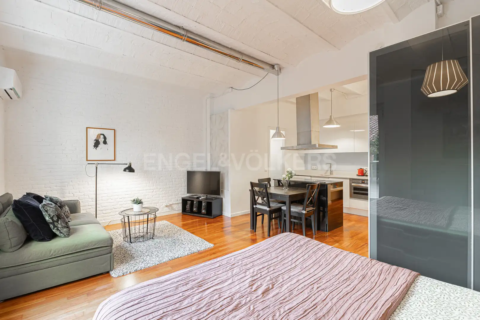 Loft zum Verkauf in Castillejos, Sagrada Família