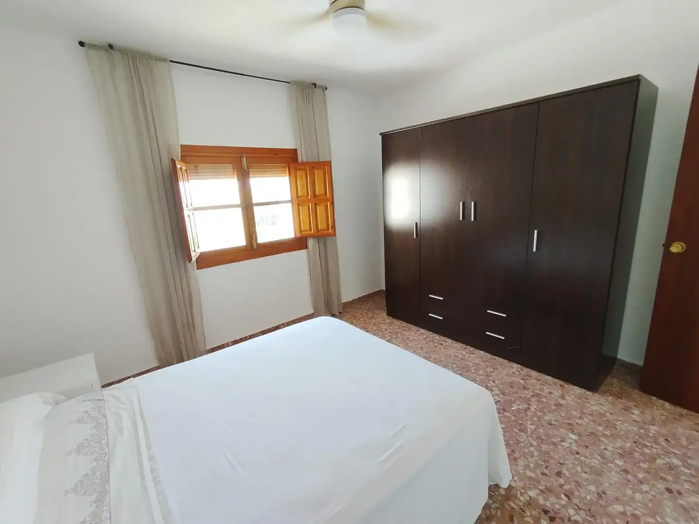 Bedroom of Flat for rent in Dílar