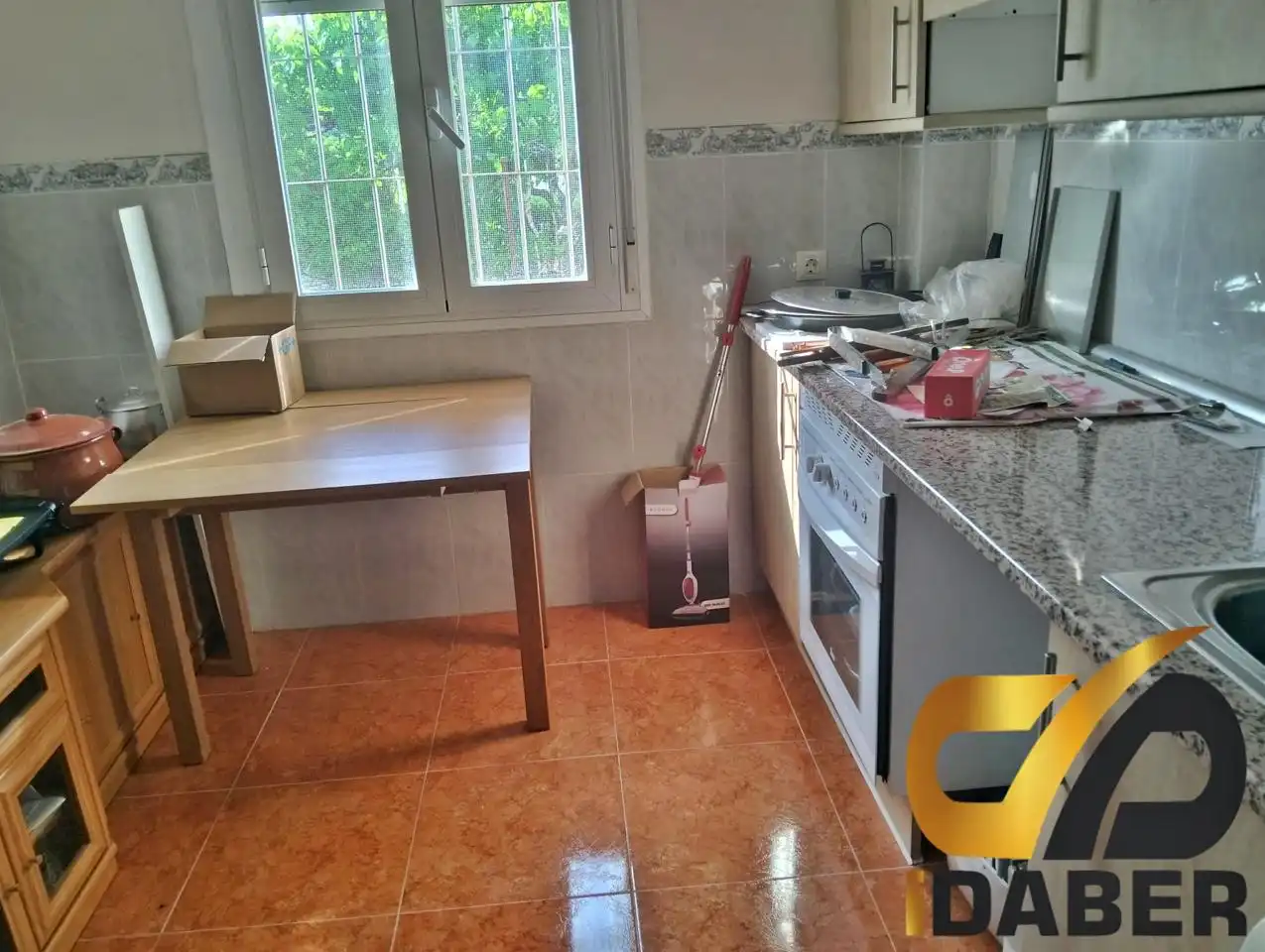 Cuina de Casa o xalet en venda en El Viso de San Juan amb Aire condicionat, Calefacció i Jardí privat