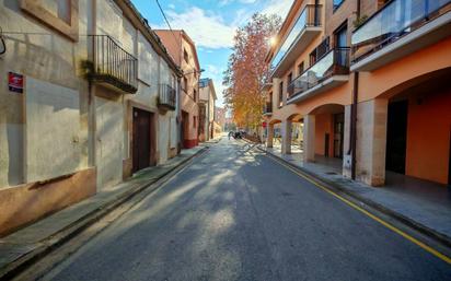 Vista exterior de Dúplex en venda en La Bisbal d'Empordà amb Aire condicionat, Calefacció i Parquet