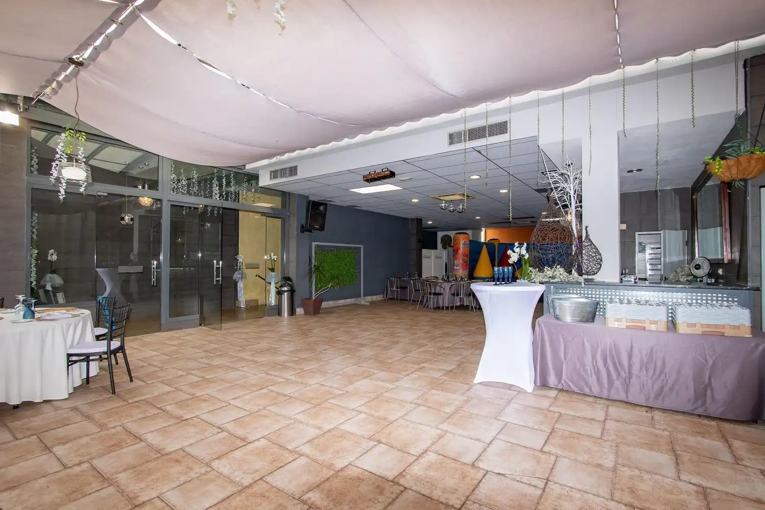 Local en venta en Castellón de la Plana / Castelló de la Plana con Aire acondicionado