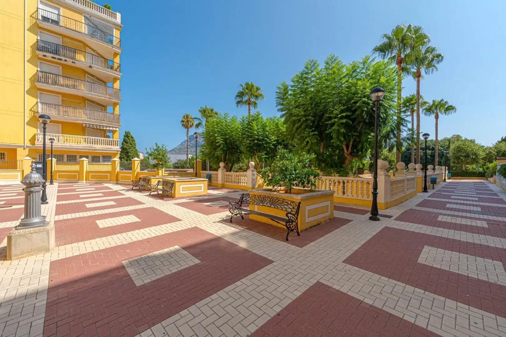 Terrassa de Apartament en venda en Dénia amb Aire condicionat i Piscina comunitària