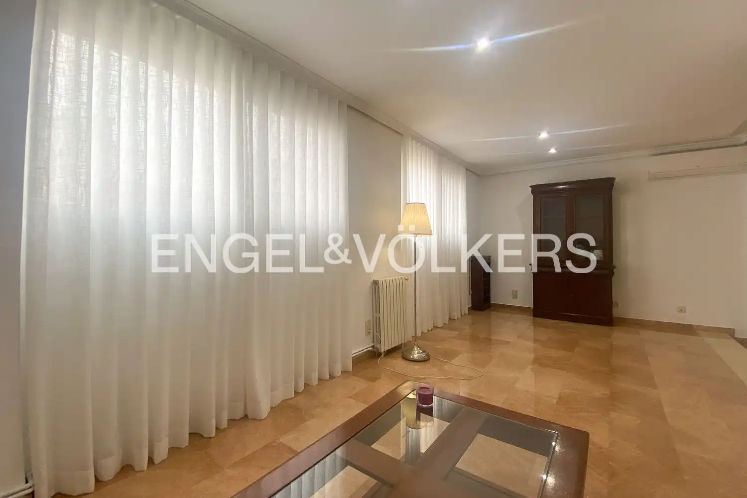 Wohnzimmer von Wohnung zur Miete in Valencia mit Klimaanlage, Heizung und Haustiere erlaubt